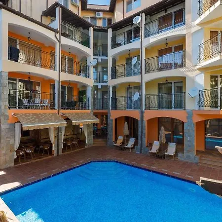 Casa Del Mar Lägenhetshotell 3*